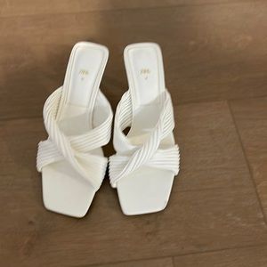 Cute white heels - classic piece never worn from Zara 2 inch heel
